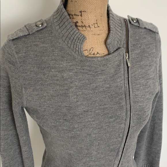 Banana republic asymmetrical zip sweater - Picture 2 of 6